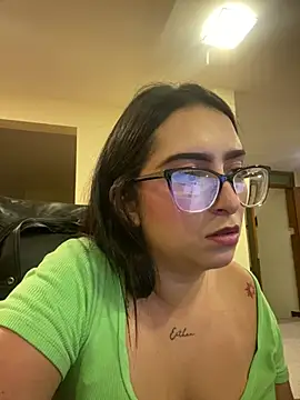 Kloe Novoa online show from April 29, 5:30 pm