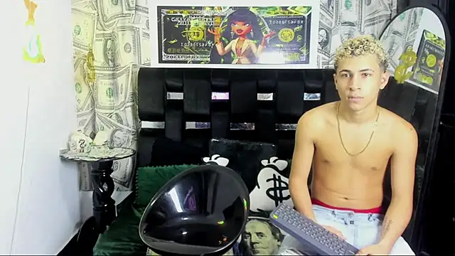 Horny Duo0 online show from October 31, 3:29 am