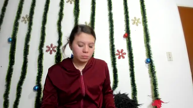 Vanessa Martinz online show from December 17, 12:22 pm