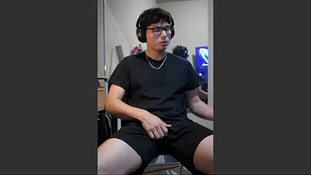 Ais B10 online show from November 14, 3:38 am