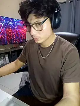 Ais B10 online show from December 2, 2:28 am