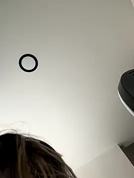 Snapshot of Alanna-foxx chatting on October 30, 9:48 pm Alanna-foxx online show from October 30, 9:48 pm