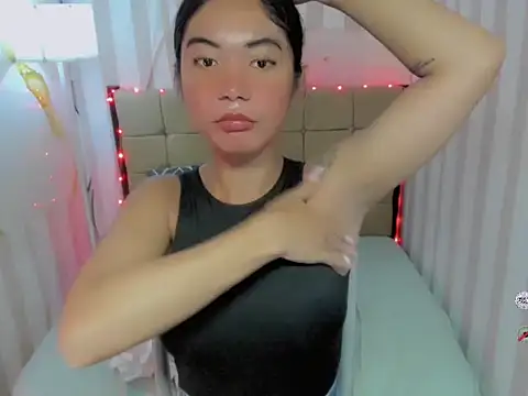 BigCockJade online show from April 29, 5:33 am