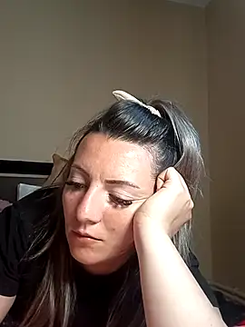 Gabrielaalialiali online show from April 20, 7:55 am