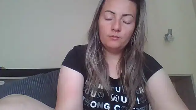 Gabrielaalialiali online show from April 27, 10:02 am