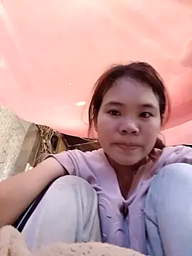 Snapshot of Bany_x chatting on November 15, 6:22 am Bany x online show from November 15, 6:22 am