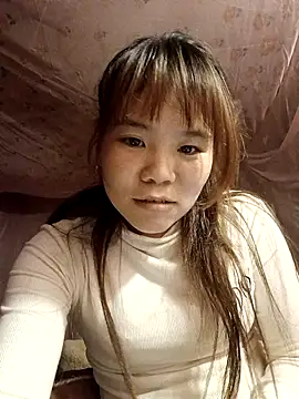 Snapshot of Bany_x chatting on December 14, 1:27 pm Bany x online show from December 14, 1:27 pm