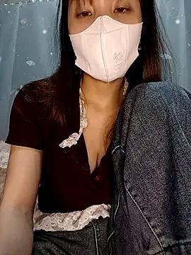 Snapshot of ezabel- chatting on May 7, 9:20 pm ezabel- online show from May 7, 9:20 pm