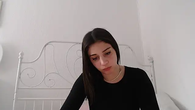 Snapshot of bellefleurrr chatting on May 9, 5:51 pm bellefleurrr online show from May 9, 5:51 pm