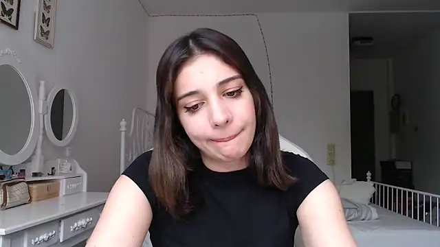 Snapshot of bellefleurrr chatting on June 8, 8:58 am bellefleurrr online show from June 8, 8:58 am
