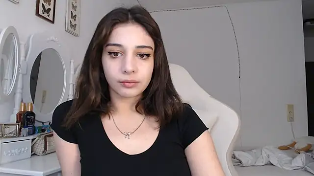 Snapshot of bellefleurrr chatting on June 9, 4:40 pm bellefleurrr online show from June 9, 4:40 pm