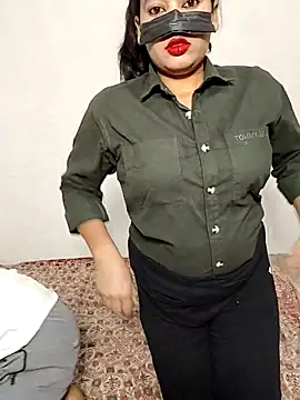 Snapshot of Heena-143 chatting on April 1, 4:15 pm Heena-143 online show from April 1, 4:15 pm