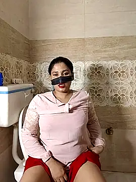 Snapshot of Heena-143 chatting on July 15, 3:50 pm Heena-143 online show from July 15, 3:50 pm