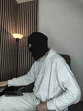 findomhot online show from December 19, 6:48 pm