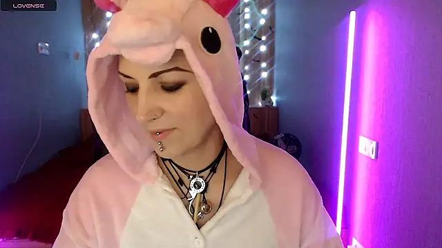 Sweet-n-Strong online show from November 17, 12:55 pm