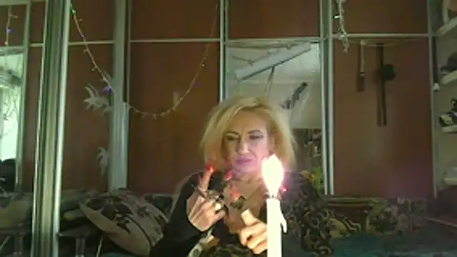 LilaniLoverx online show from February 15, 7:05 am