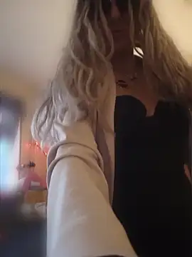 LilaniLoverx online show from April 20, 9:56 am