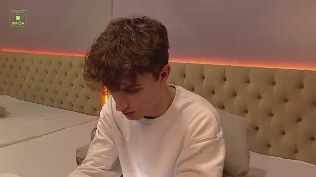 Snapshot of Richard_steele_hot chatting on November 6, 3:24 pm Richard steele hot online show from November 6, 3:24 pm