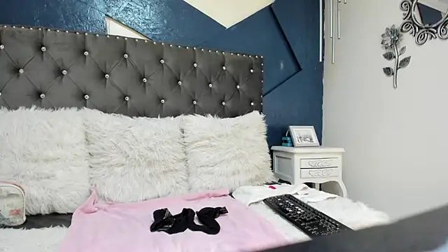 stefany adams   online show from December 21, 2:02 pm