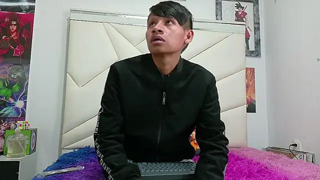 ALEXANDRO BOVER online show from December 1, 9:09 pm