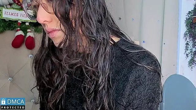 eva delight  online show from December 5, 11:08 am