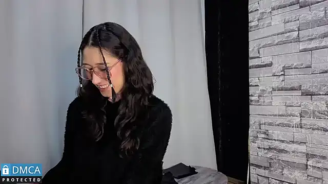 eva delight  online show from April 25, 12:08 pm