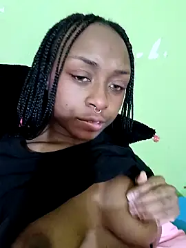 Snapshot of blue_velvett chatting on October 25, 9:20 pm blue velvett online show from October 25, 9:20 pm