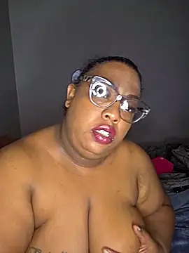 TigOBittiesTheOriginal online show from November 19, 2:28 pm