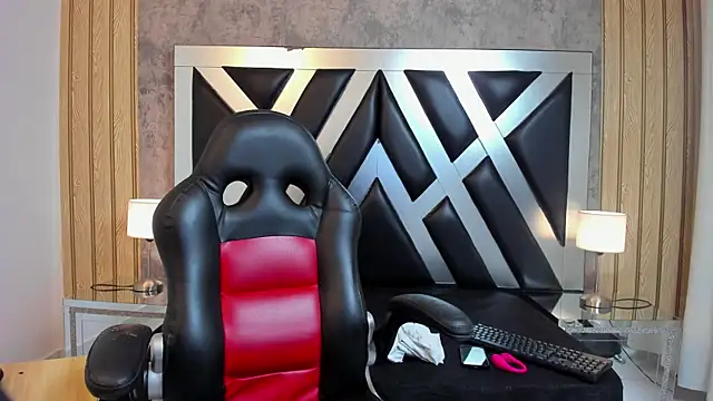 CloePerson online show from January 6, 3:49 pm