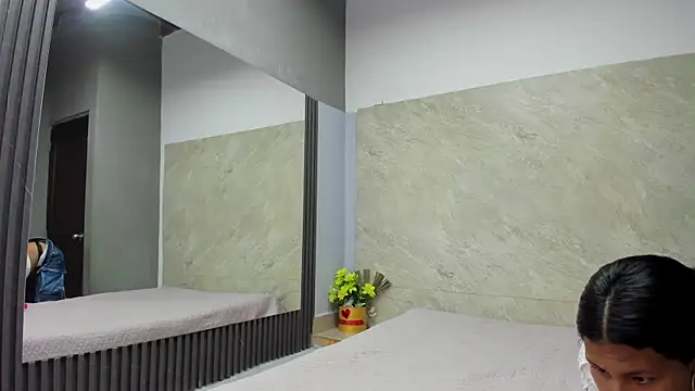 Sarahh-19 online show from November 7, 11:54 am