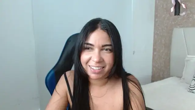 AliceSmity  online show from December 19, 6:04 pm