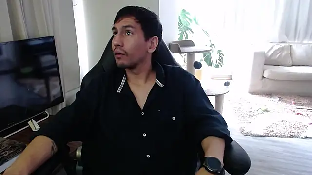 Snapshot of cowboy_co chatting on October 30, 2:51 pm cowboy co online show from October 30, 2:51 pm