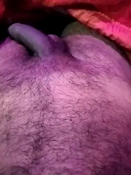 Snapshot of desicoupleNoon chatting on November 6, 8:43 pm desicoupleNoon online show from November 6, 8:43 pm