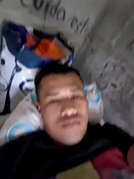 Snapshot of Lecheroactivo99 chatting on October 25, 1:24 am Lecheroactivo99 online show from October 25, 1:24 am