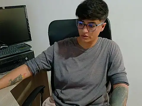 zarek boston online show from December 17, 11:27 am