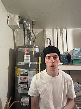 slimshadypt2 online show from April 30, 9:08 pm