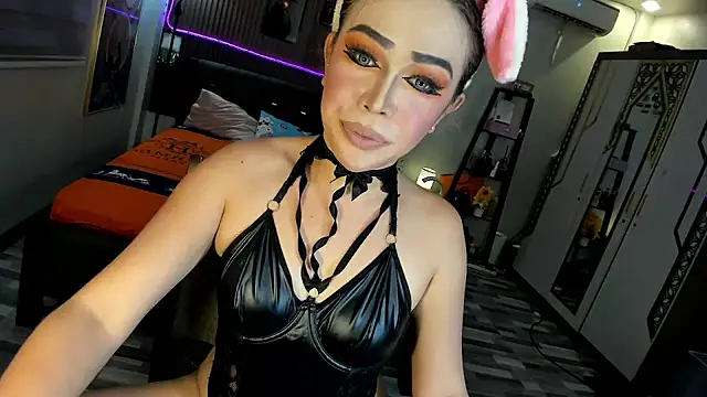 Snapshot of Cumforsale chatting on May 8, 5:46 am Cumforsale online show from May 8, 5:46 am