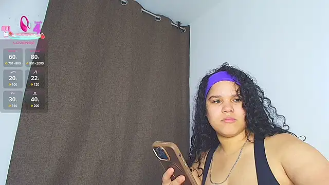 Snapshot of Kesha_rosse_ chatting on June 19, 7:01 am Kesha rosse online show from June 19, 7:01 am