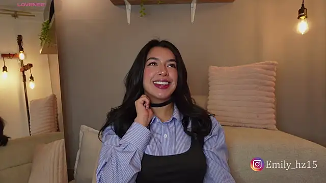 Snapshot of Missemily_11 chatting on July 27, 11:06 am Missemily 11 online show from July 27, 11:06 am