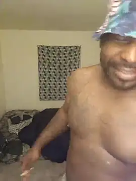 EggplantMonster4 online show from October 25, 5:04 am