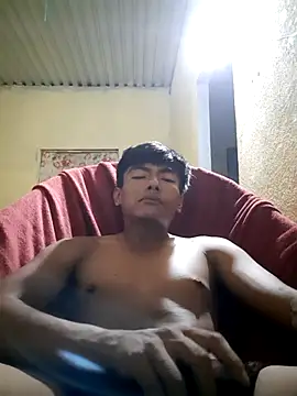 GuzzMiranda18 online show from July 27, 5:14 am