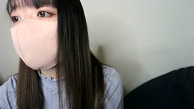 yua chan00 online show from December 3, 4:05 pm