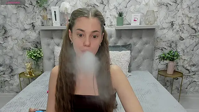 CandysSweet online show from June 23, 1:14 am