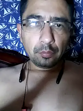 Snapshot of Leocuma82 chatting on May 19, 3:24 am Leocuma82 online show from May 19, 3:24 am