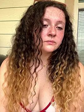 Snapshot of sugasunny04 chatting on February 19, 8:27 pm sugasunny04 online show from February 19, 8:27 pm