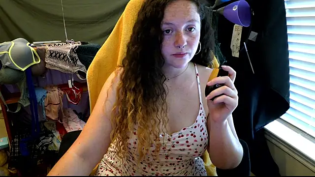 Snapshot of sugasunny04 chatting on February 23, 8:06 pm sugasunny04 online show from February 23, 8:06 pm