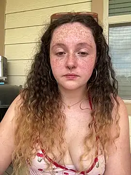 Snapshot of sugasunny04 chatting on March 3, 7:09 pm sugasunny04 online show from March 3, 7:09 pm