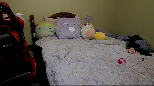 Snapshot of sugasunny04 chatting on March 6, 8:49 pm sugasunny04 online show from March 6, 8:49 pm