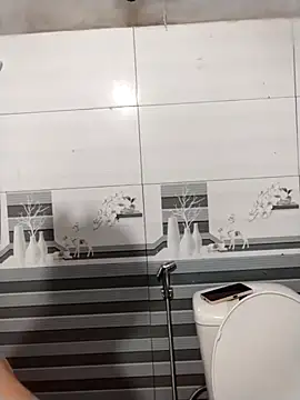 Donatella28 online show from May 1, 12:32 pm