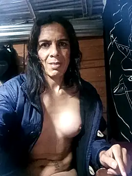 Snapshot of isidel chatting on November 5, 1:05 am isidel online show from November 5, 1:05 am